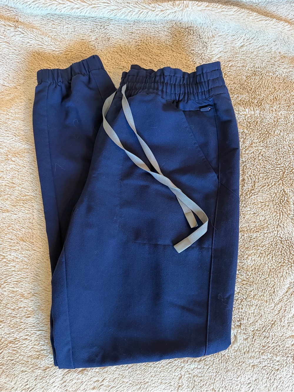 FIGS Women’s Regina High Waisted Joggers - Small